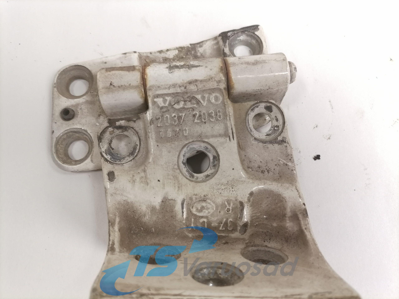 Volvo Door hinge 20372038 - דלת וחלקים עבור משאית: תמונה 2 Volvo Door hinge 20372038 - דלת וחלקים עבור משאית: תמונה 2