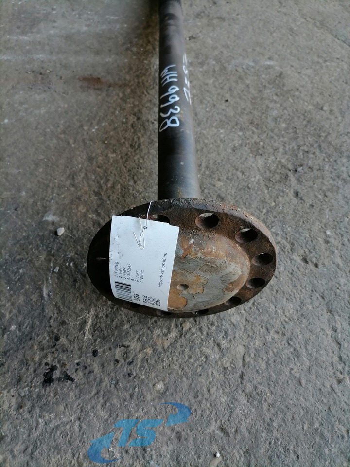 Volvo Drive shaft 3152147 - גל הנעה עבור משאית: תמונה 3 Volvo Drive shaft 3152147 - גל הנעה עבור משאית: תמונה 3