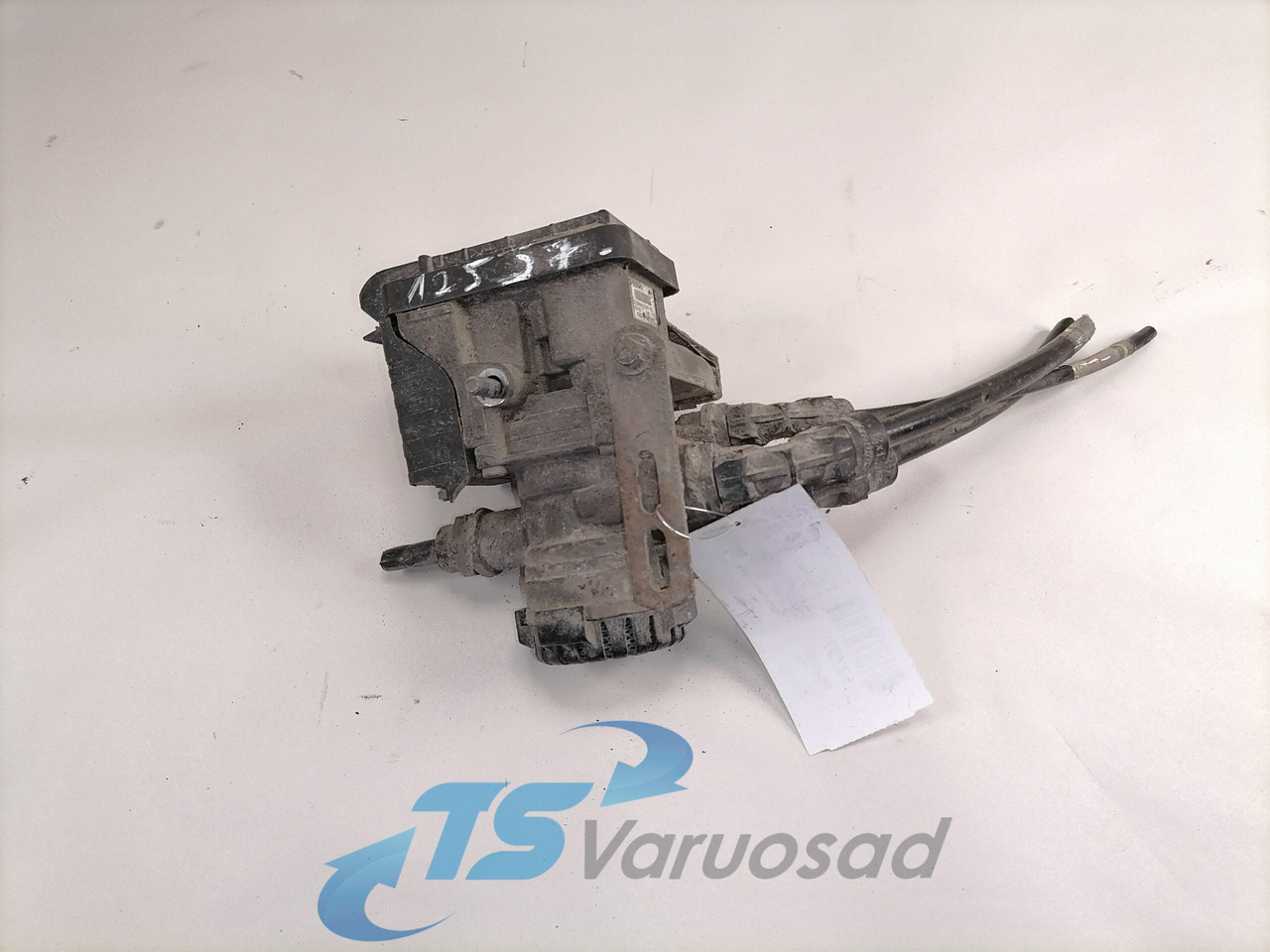 Volvo EBS brake valve 22225550 - שסתום בלמים עבור משאית: תמונה 1 Volvo EBS brake valve 22225550 - שסתום בלמים עבור משאית: תמונה 1