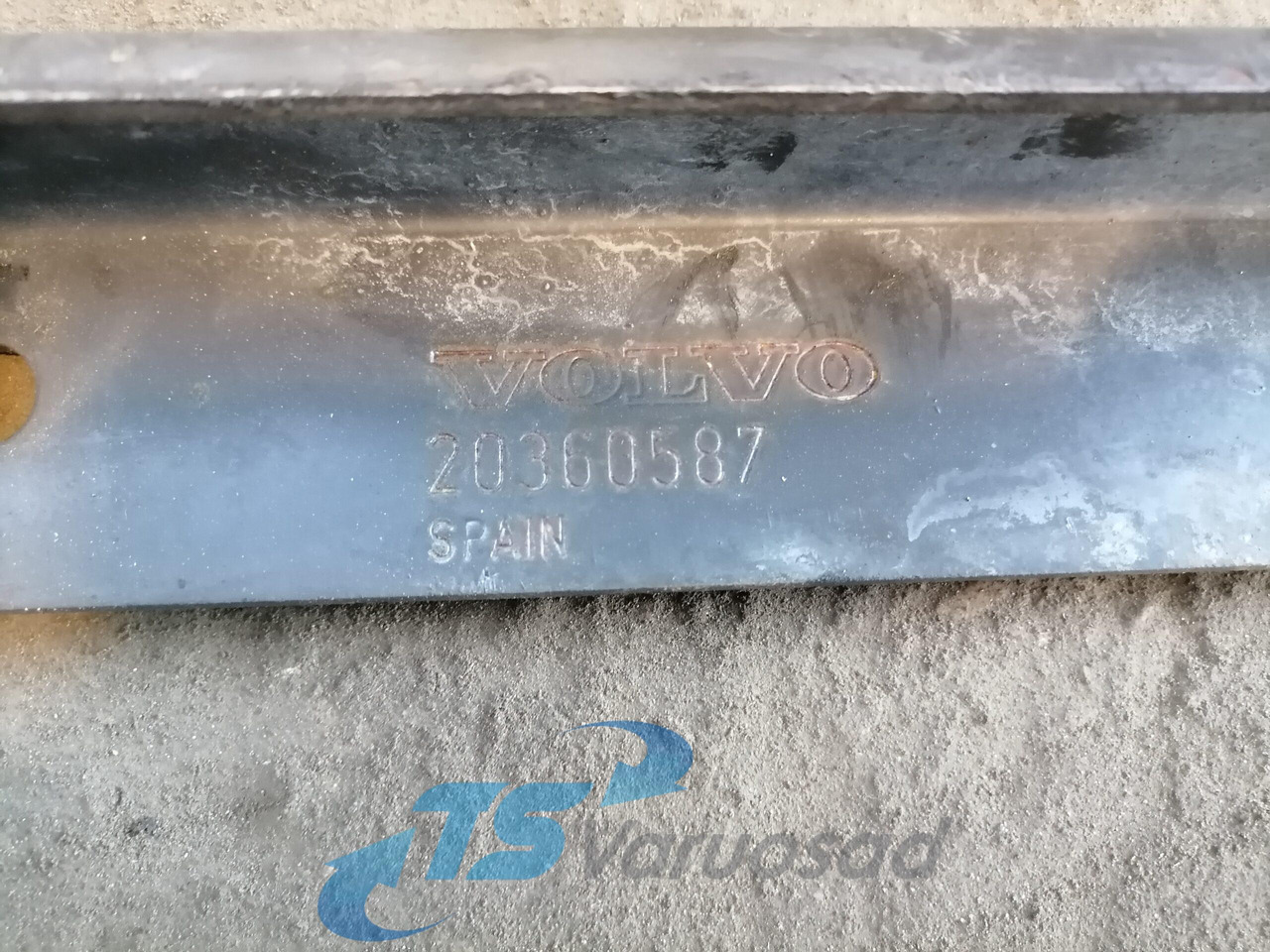 Volvo Esikaitseraua lisa 20360587 - פגוש עבור משאית: תמונה 4 Volvo Esikaitseraua lisa 20360587 - פגוש עבור משאית: תמונה 4