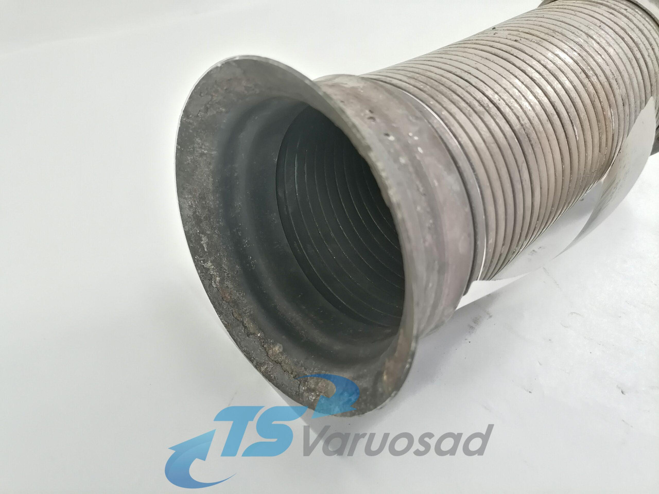 Volvo Exhaust pipe 25381839 - עמם-פליטה עבור משאית: תמונה 2 Volvo Exhaust pipe 25381839 - עמם-פליטה עבור משאית: תמונה 2