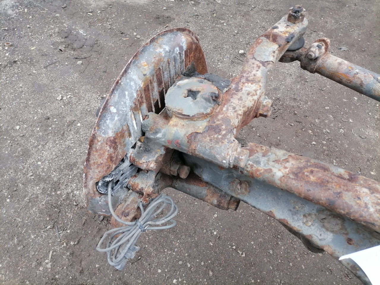 Volvo First axel housing 20399060 - סרן קדמי עבור משאית: תמונה 4 Volvo First axel housing 20399060 - סרן קדמי עבור משאית: תמונה 4