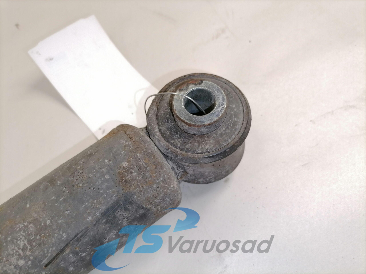 Volvo First axel shock absorber 21866530 - בולם זעזועים עבור משאית: תמונה 3 Volvo First axel shock absorber 21866530 - בולם זעזועים עבור משאית: תמונה 3