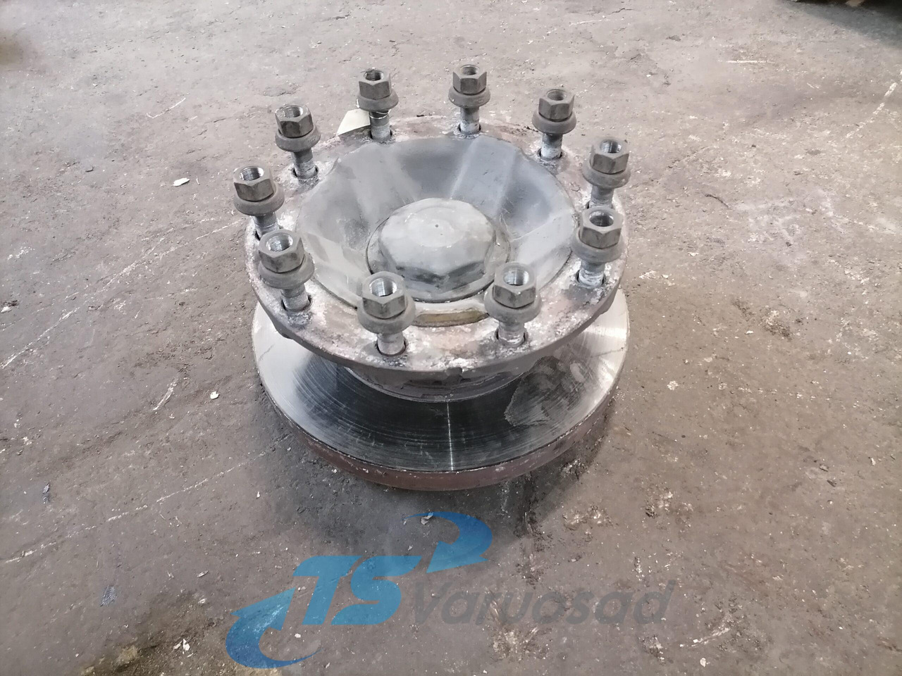 Volvo First wheel hub 1026798 - רכזת גלגלים עבור משאית: תמונה 1 Volvo First wheel hub 1026798 - רכזת גלגלים עבור משאית: תמונה 1
