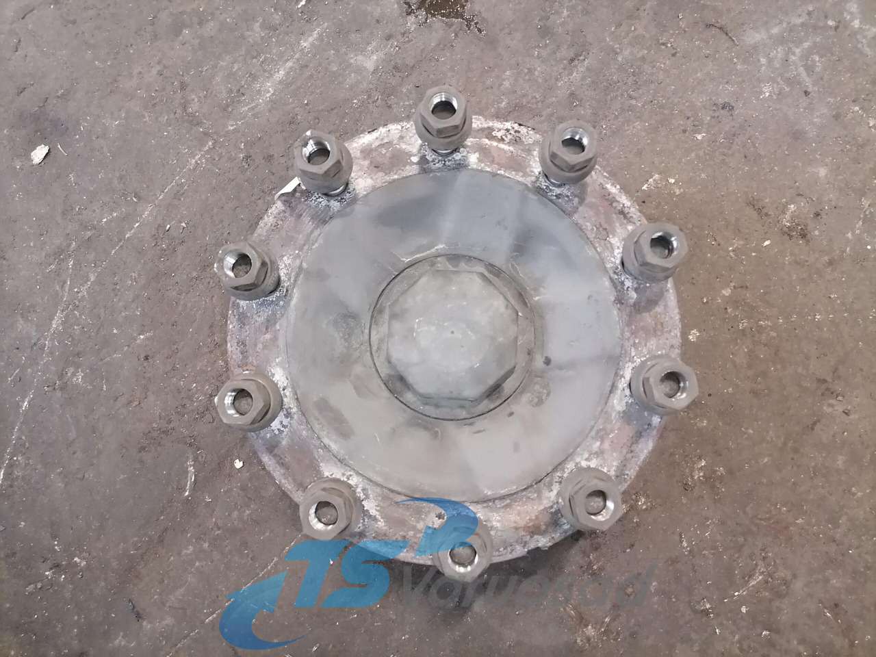 Volvo First wheel hub 1026798 - רכזת גלגלים עבור משאית: תמונה 2 Volvo First wheel hub 1026798 - רכזת גלגלים עבור משאית: תמונה 2