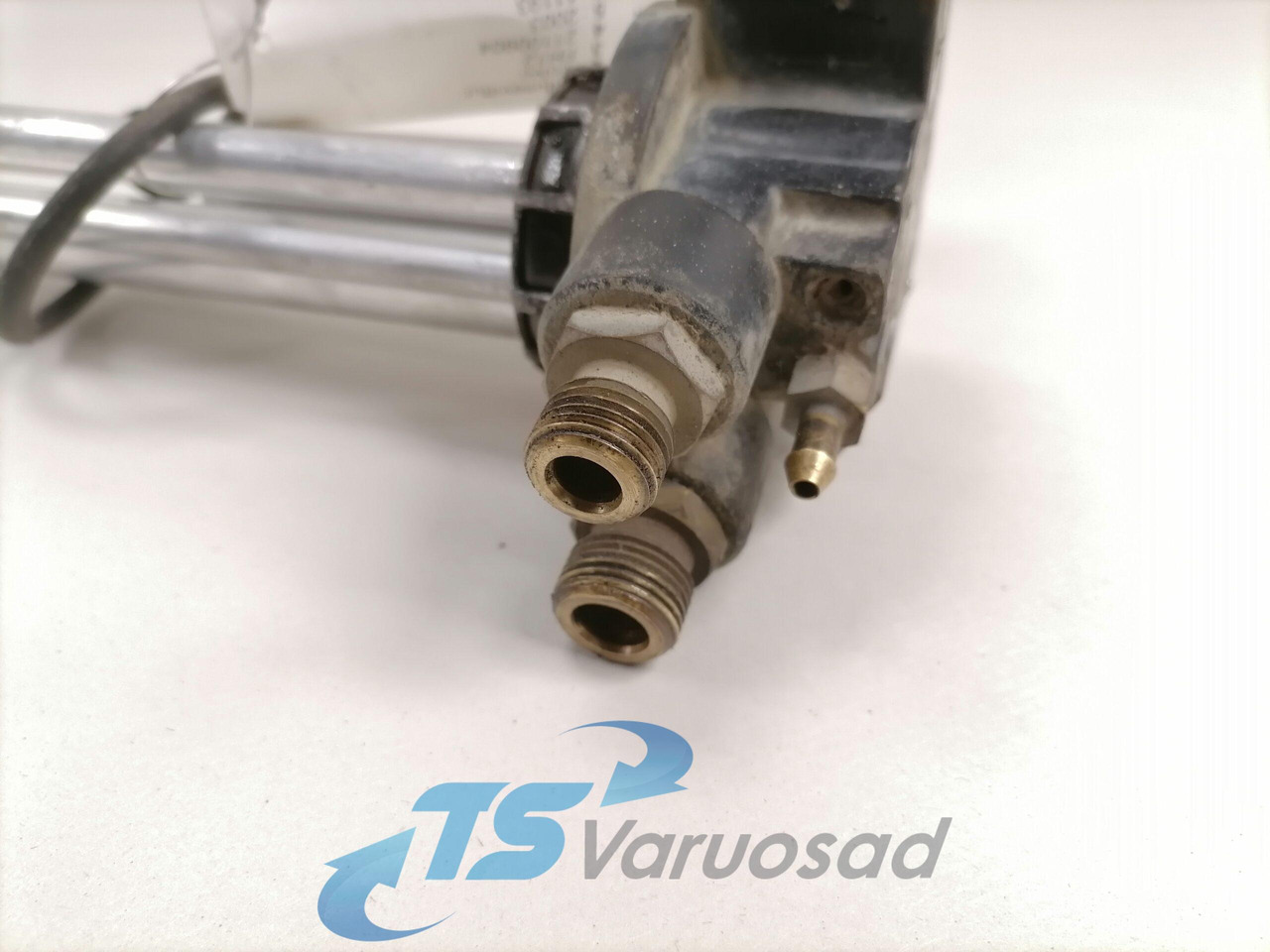 Volvo Fuel pick up 21100904 - מערכת דלק עבור משאית: תמונה 2 Volvo Fuel pick up 21100904 - מערכת דלק עבור משאית: תמונה 2