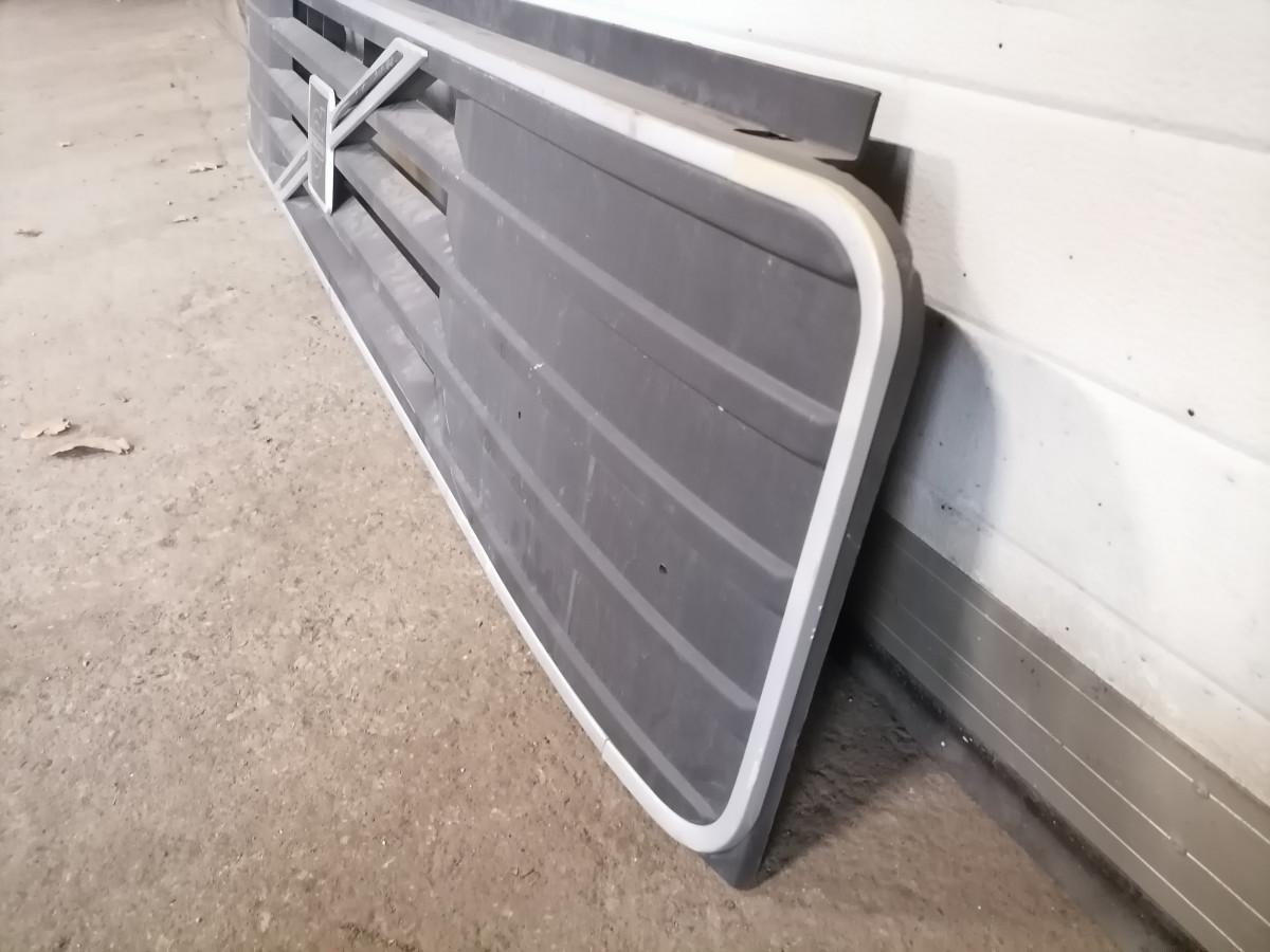 Volvo Grille panel 8144455 - גריל עבור משאית: תמונה 3 Volvo Grille panel 8144455 - גריל עבור משאית: תמונה 3