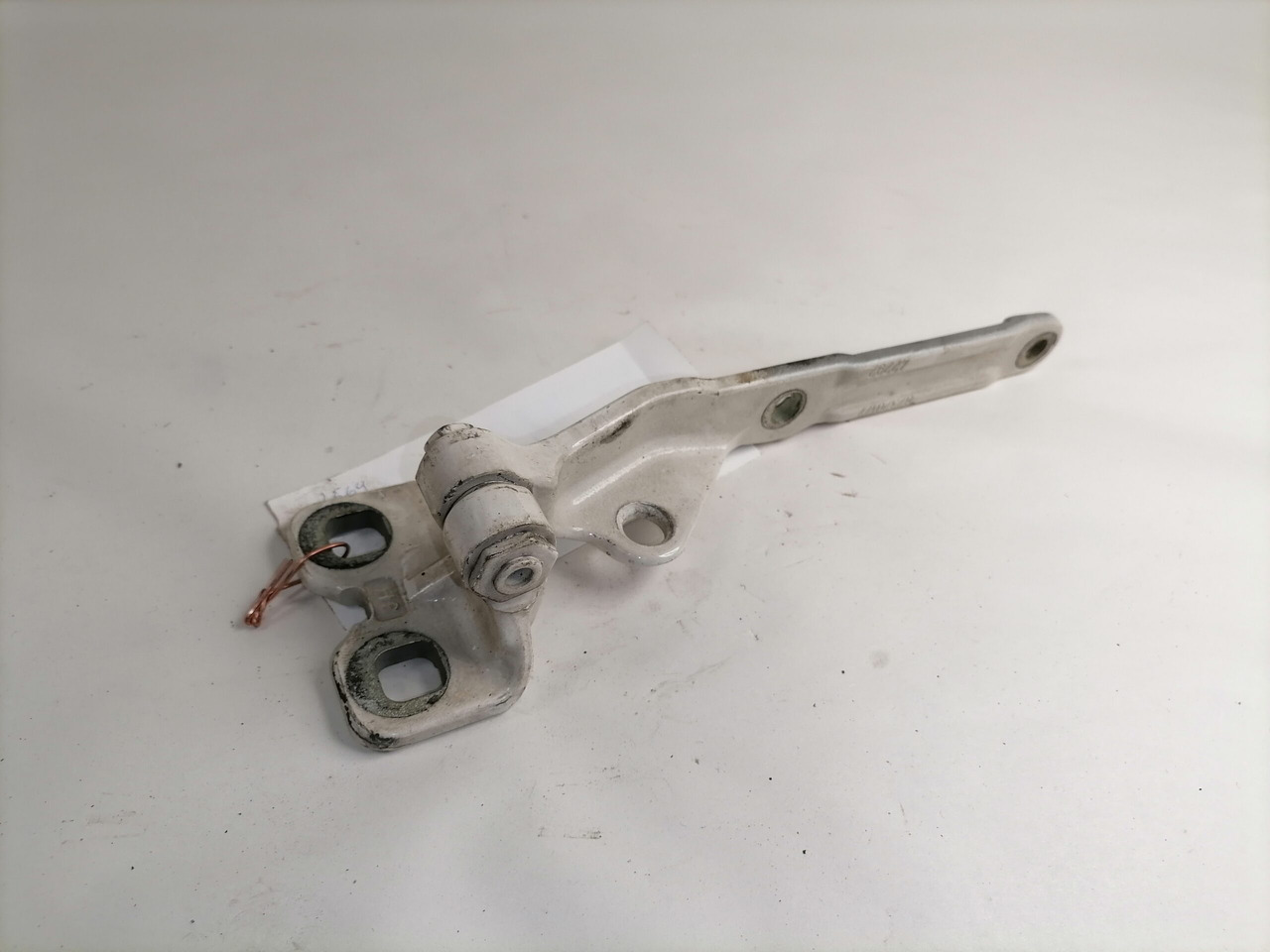 Volvo Iluvõre kandurhing 82320177 - גריל עבור משאית: תמונה 5 Volvo Iluvõre kandurhing 82320177 - גריל עבור משאית: תמונה 5