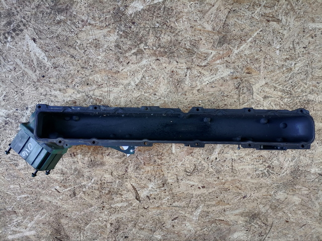 Volvo Intake mainfold 21839410 - יריעת כניסה עבור משאית: תמונה 4 Volvo Intake mainfold 21839410 - יריעת כניסה עבור משאית: תמונה 4