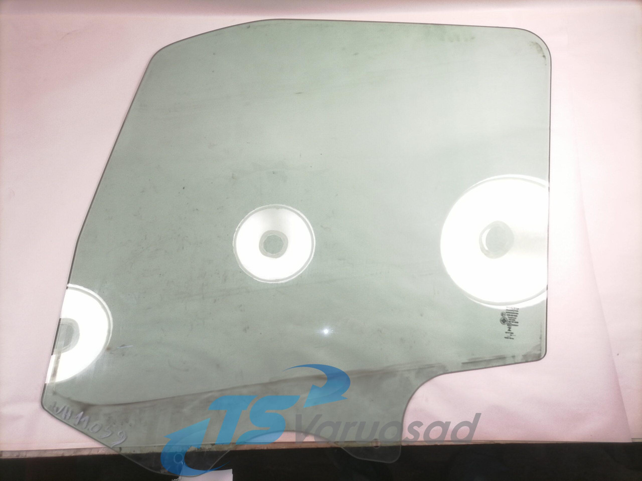 Volvo Küljeklaas, vasak 84043040 - חלון וחלקים עבור משאית: תמונה 3 Volvo Küljeklaas, vasak 84043040 - חלון וחלקים עבור משאית: תמונה 3