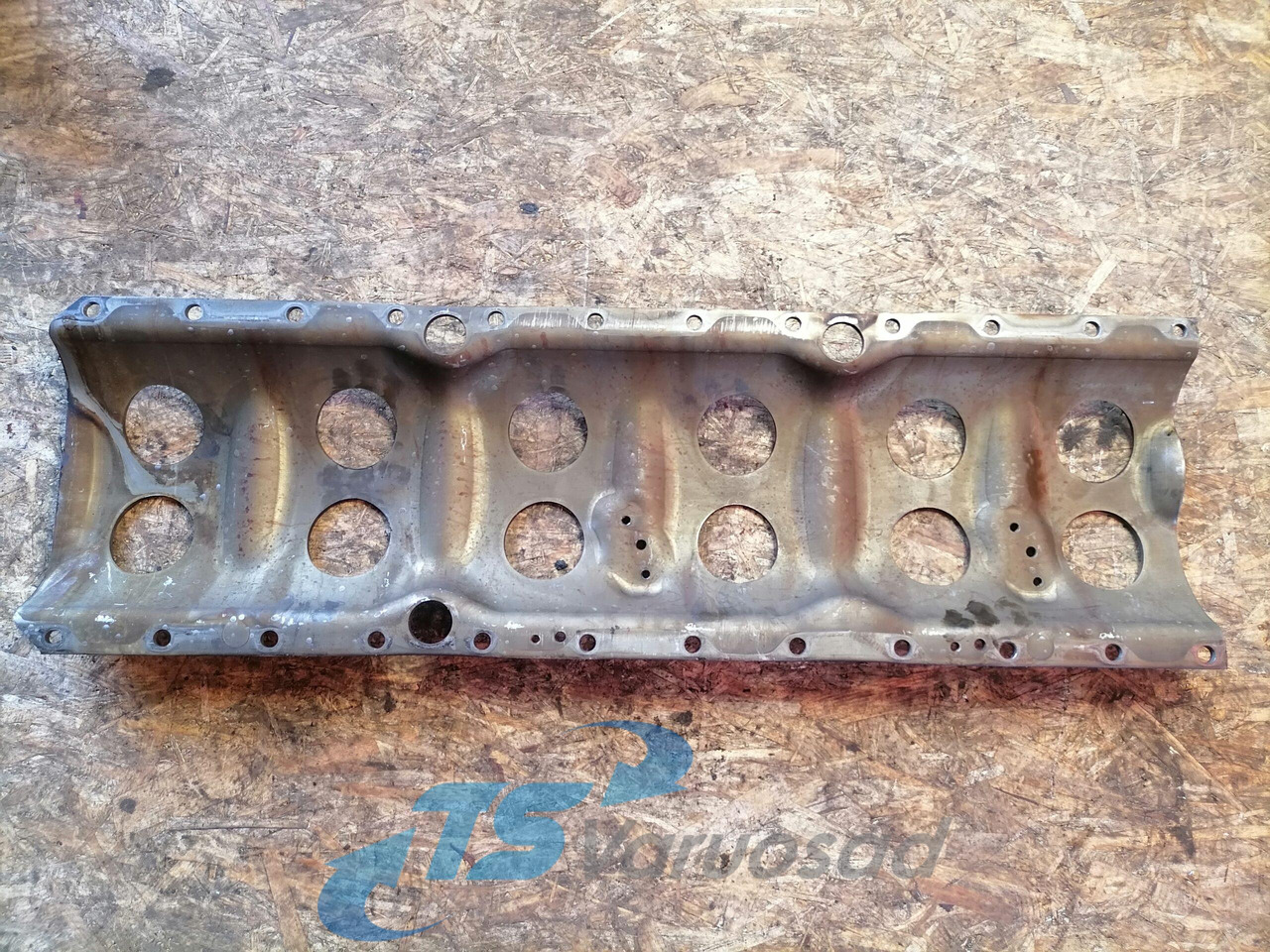 Volvo Ladder frame 21644620 - מחבת שמן עבור משאית: תמונה 2 Volvo Ladder frame 21644620 - מחבת שמן עבור משאית: תמונה 2