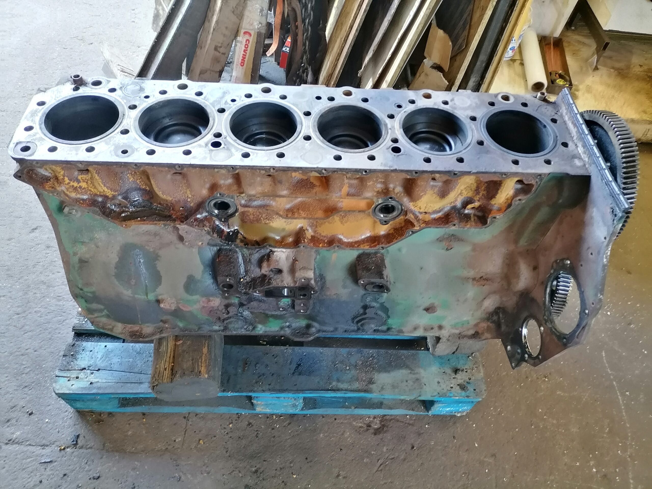 מנוע וחלקים עבור משאית Volvo Mootoriplokk Volvo D12D460 8170120: תמונה 6