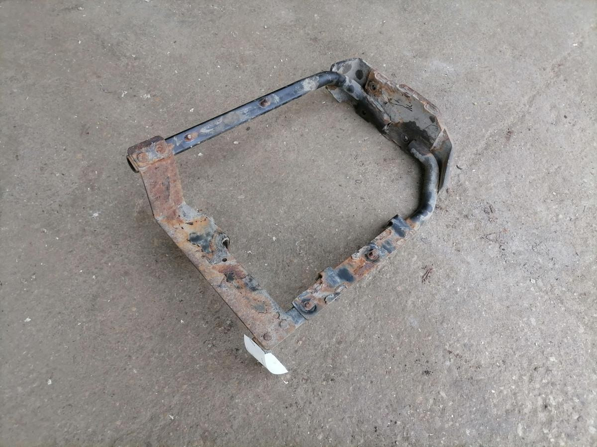 Volvo Mudguard bracket 20969984 - חלק אוניברסלי עבור משאית: תמונה 2 Volvo Mudguard bracket 20969984 - חלק אוניברסלי עבור משאית: תמונה 2