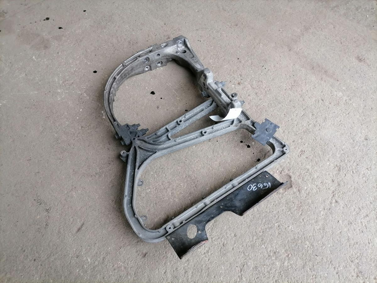 Volvo Muffler carrier 21638271 - עמם-פליטה עבור משאית: תמונה 2 Volvo Muffler carrier 21638271 - עמם-פליטה עבור משאית: תמונה 2