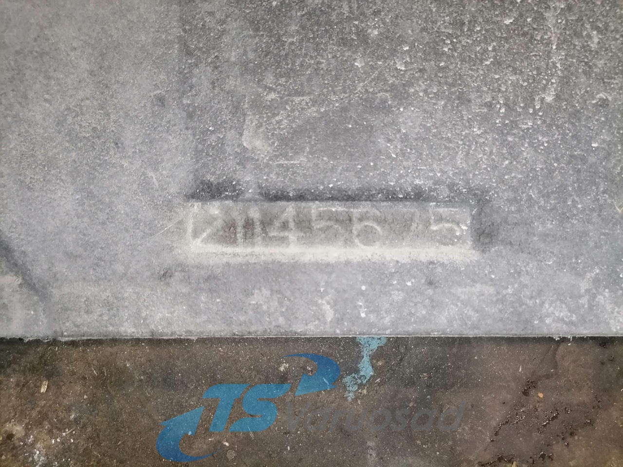 Volvo Noise reduction mat under the cab 21145675 - חלק אוניברסלי עבור משאית: תמונה 2 Volvo Noise reduction mat under the cab 21145675 - חלק אוניברסלי עבור משאית: תמונה 2