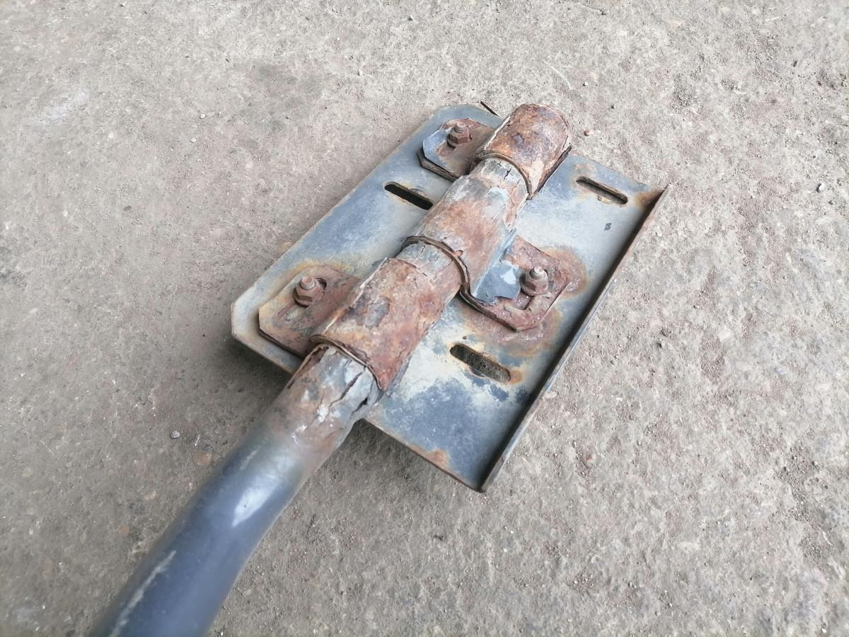 Volvo Õhufiltri korpuse kandur 3979509 - מערכת כניסת אוויר עבור משאית: תמונה 3 Volvo Õhufiltri korpuse kandur 3979509 - מערכת כניסת אוויר עבור משאית: תמונה 3