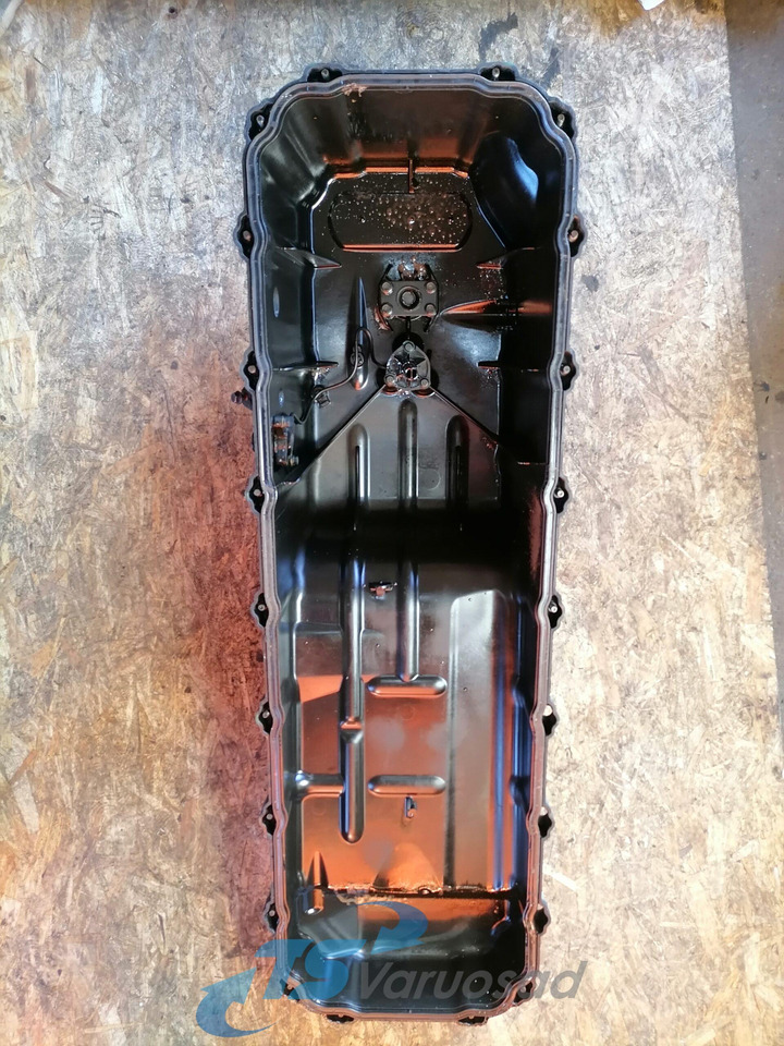 Volvo Oil sump 20493972 - מחבת שמן עבור משאית: תמונה 3 Volvo Oil sump 20493972 - מחבת שמן עבור משאית: תמונה 3