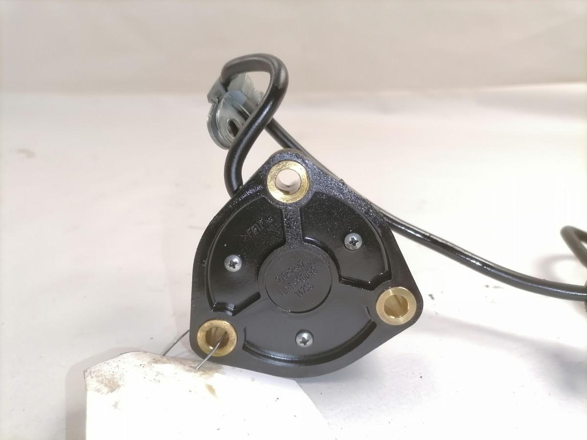 Volvo Õlitaseme andur 20766229 - חיישן עבור משאית: תמונה 3 Volvo Õlitaseme andur 20766229 - חיישן עבור משאית: תמונה 3
