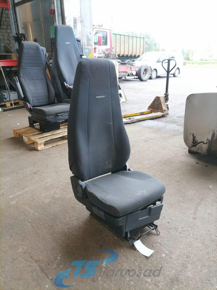 Volvo Passenger seat 7420862569 - מושב עבור משאית: תמונה 1 Volvo Passenger seat 7420862569 - מושב עבור משאית: תמונה 1