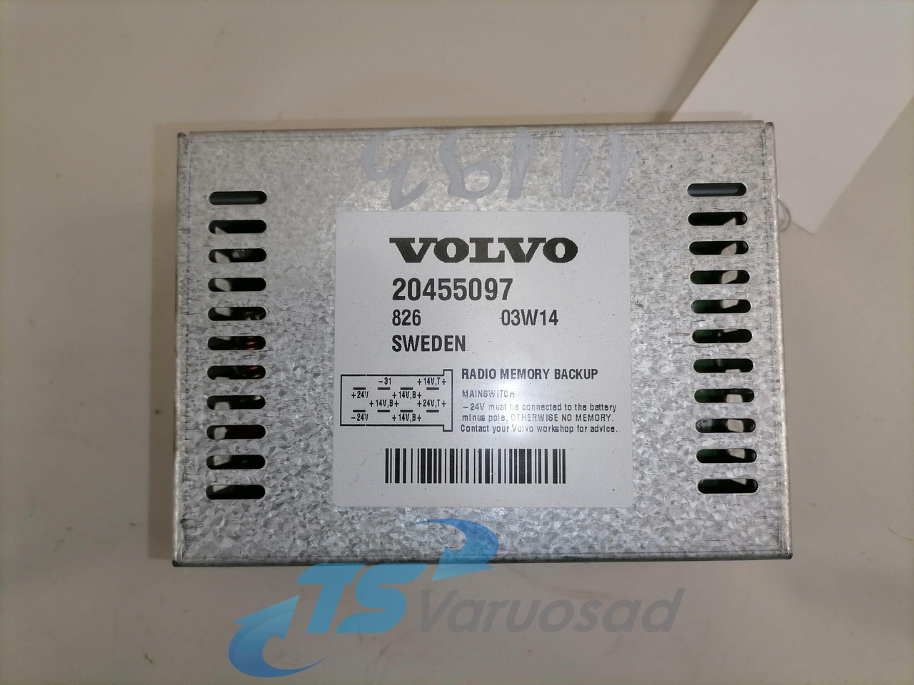 Volvo Radio Memory Backup 20455097 - ECU עבור משאית: תמונה 2 Volvo Radio Memory Backup 20455097 - ECU עבור משאית: תמונה 2