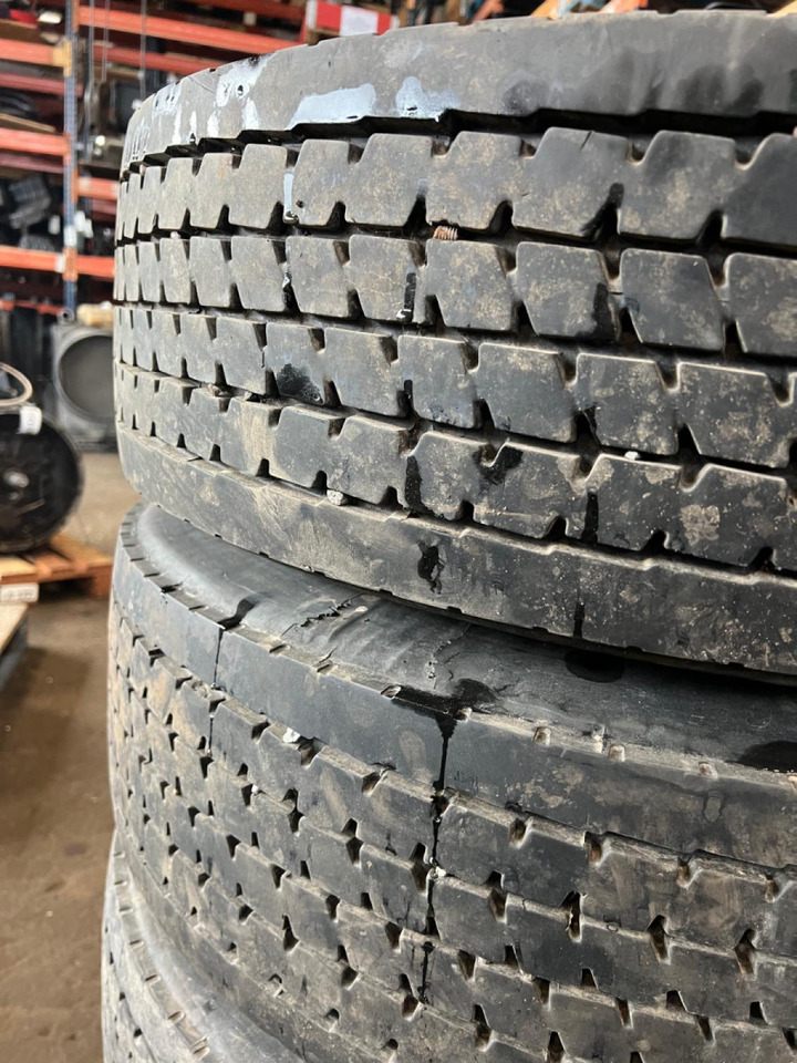 Volvo Sava avant A3 285/70R19.5 28570R195 - גלגלים וצמיגים עבור משאית: תמונה 3 Volvo Sava avant A3 285/70R19.5 28570R195 - גלגלים וצמיגים עבור משאית: תמונה 3