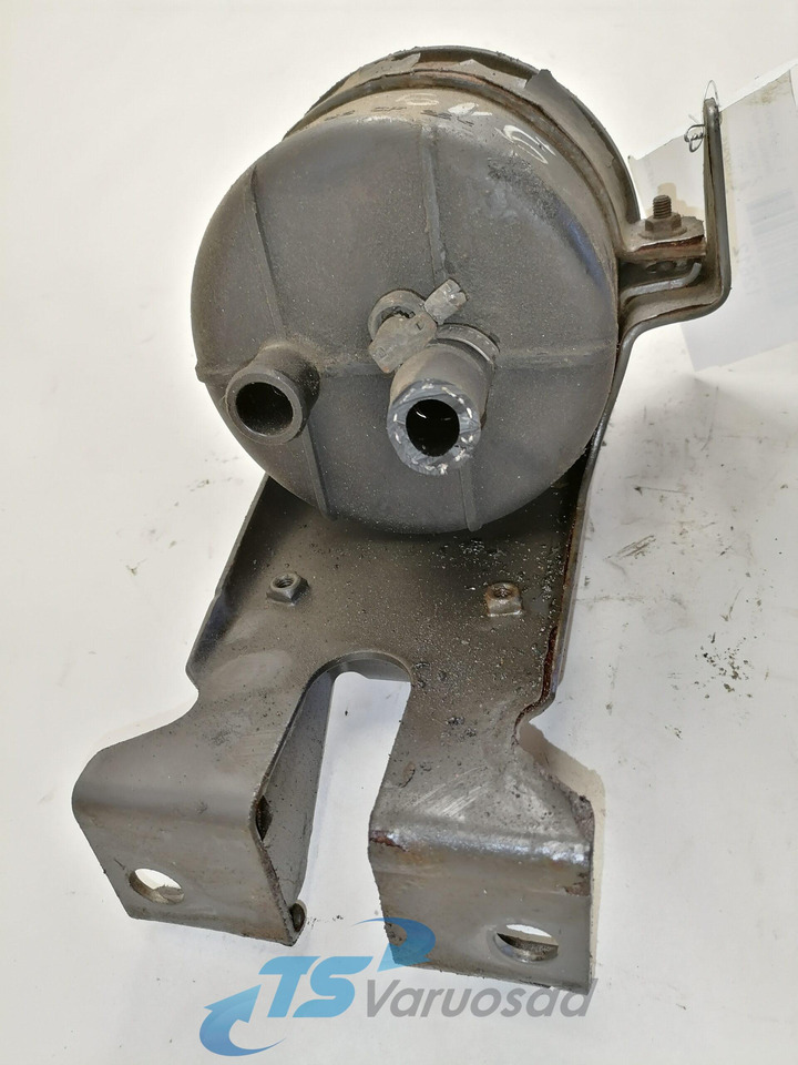 Volvo Steering oil tank+ bracket 1592945 - צינור היגוי עבור משאית: תמונה 2 Volvo Steering oil tank+ bracket 1592945 - צינור היגוי עבור משאית: תמונה 2