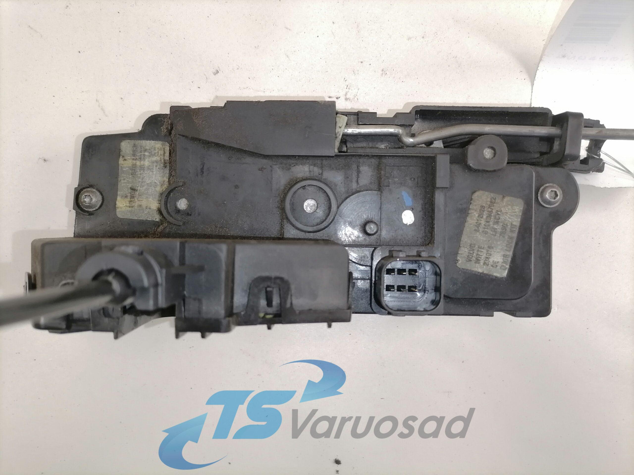 Volvo Ukselukk, vasak 21884395 - דלת וחלקים עבור משאית: תמונה 2 Volvo Ukselukk, vasak 21884395 - דלת וחלקים עבור משאית: תמונה 2