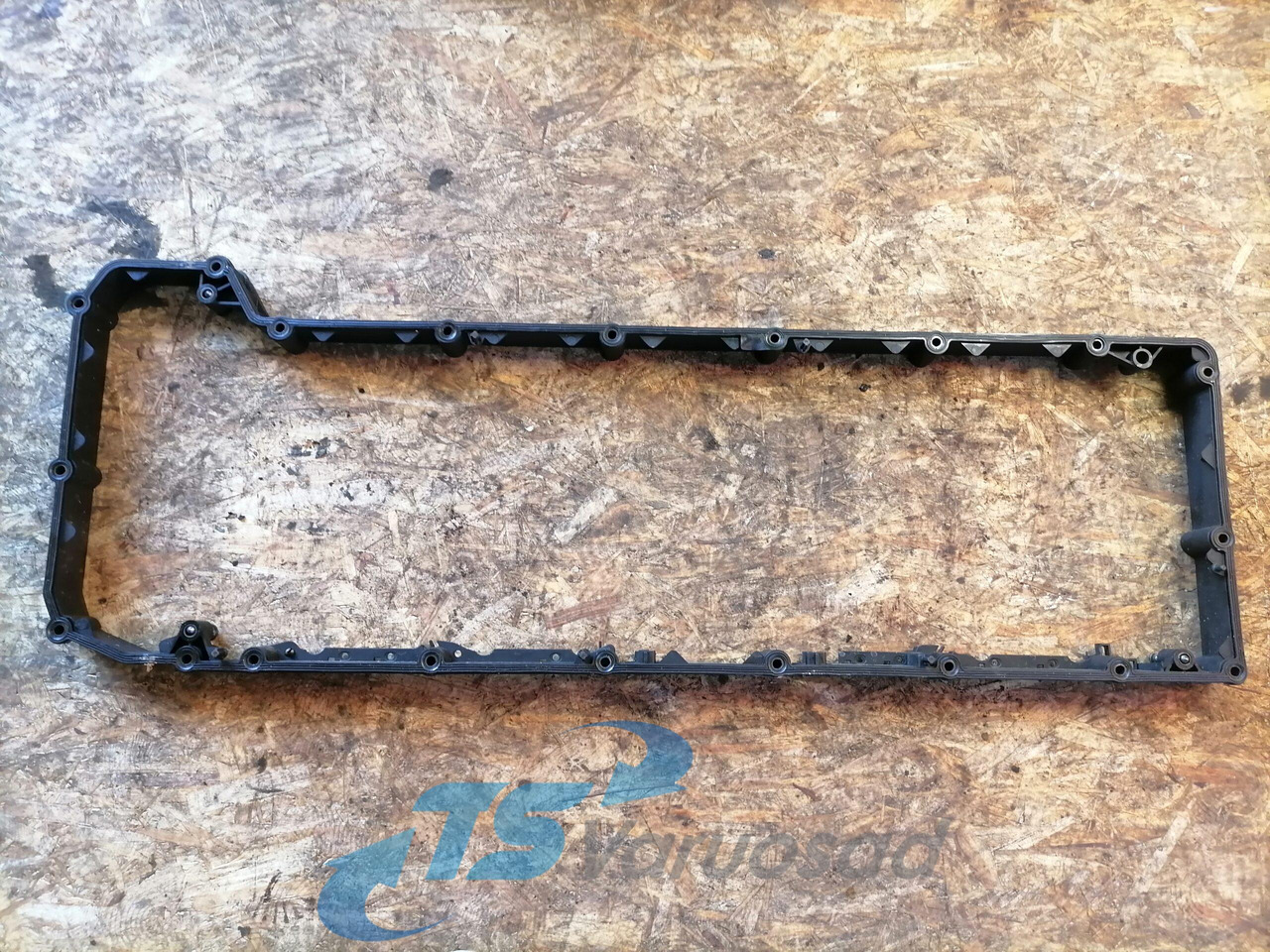 Volvo Vahekaas 22045844 - ראש צילינדר עבור משאית: תמונה 3 Volvo Vahekaas 22045844 - ראש צילינדר עבור משאית: תמונה 3