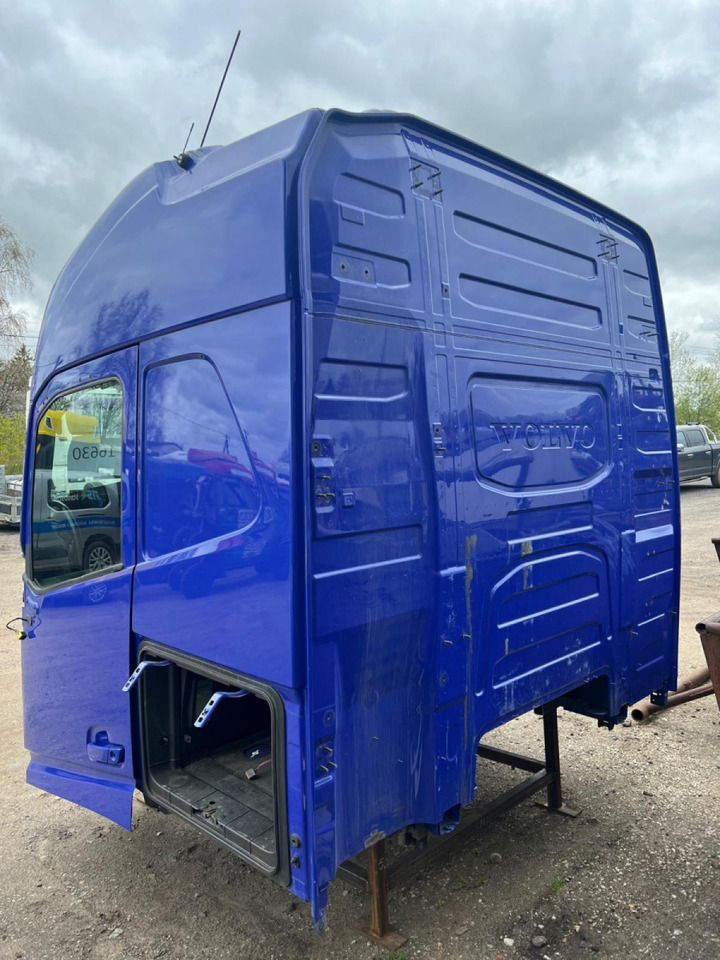 Volvo Volvo cab 85135364 - תא ופנים הרכב עבור משאית: תמונה 3 Volvo Volvo cab 85135364 - תא ופנים הרכב עבור משאית: תמונה 3