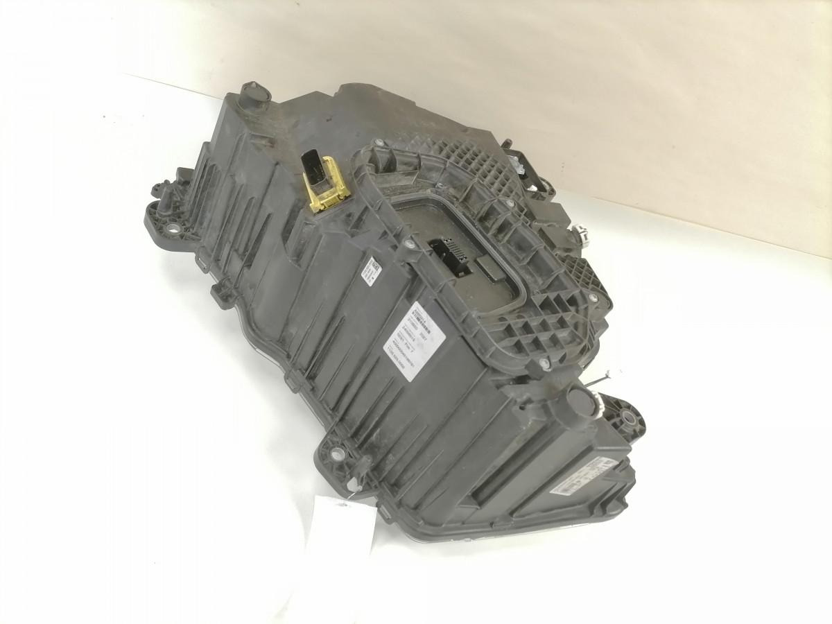 Volvo Volvo esituli, vasak (LED) 24056515 - אורות/ תאורה עבור משאית: תמונה 5 Volvo Volvo esituli, vasak (LED) 24056515 - אורות/ תאורה עבור משאית: תמונה 5