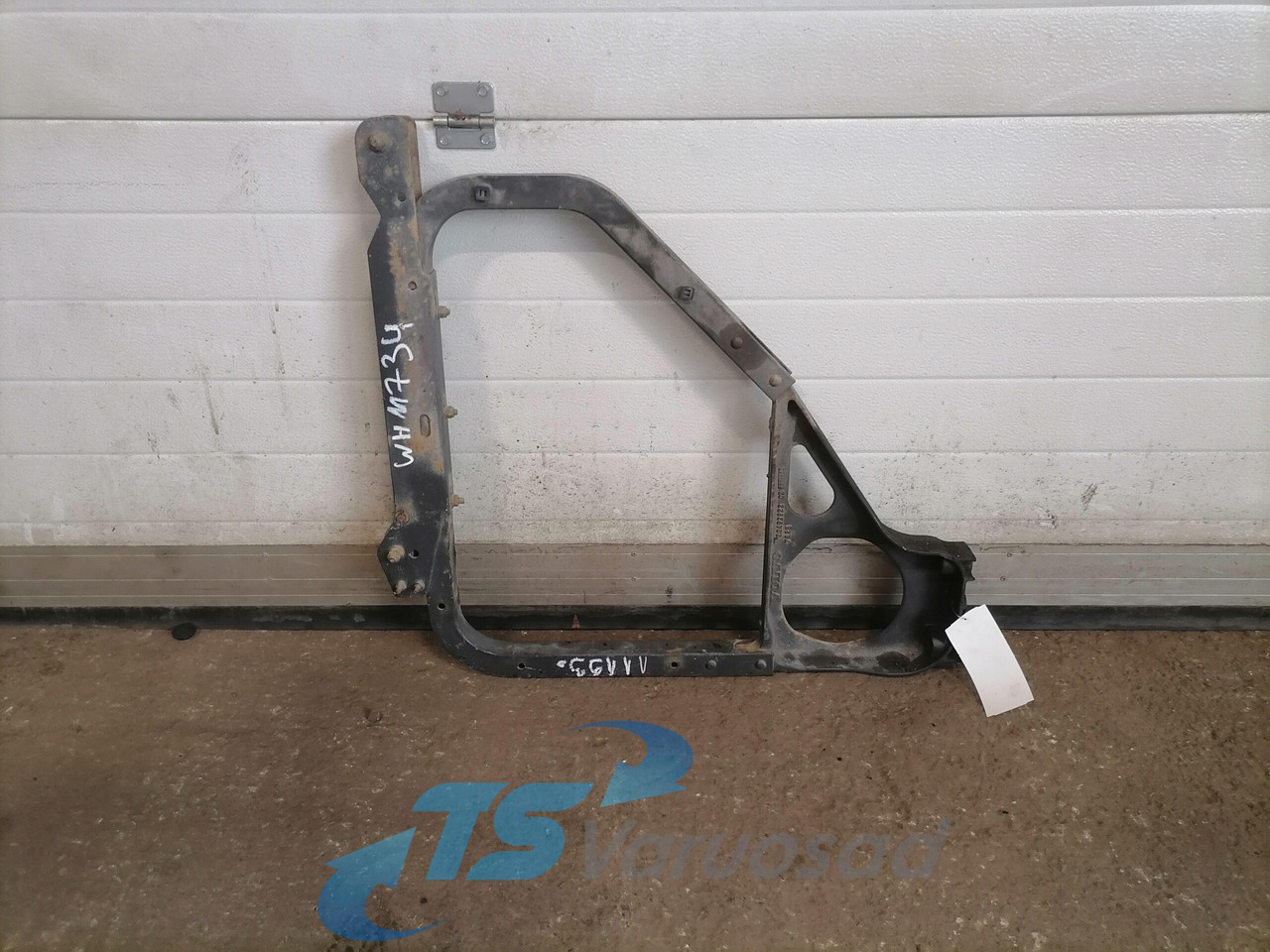 Volvo Volvo raami kronstein, küljespoileri kandur 20493922 - מסגרת/ שלדה עבור משאית: תמונה 1 Volvo Volvo raami kronstein, küljespoileri kandur 20493922 - מסגרת/ שלדה עבור משאית: תמונה 1