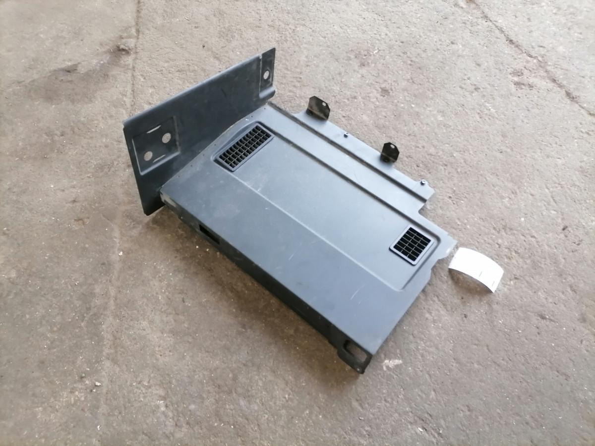 Volvo Voodialune eraldusplaat 84014456 - חלק אוניברסלי עבור משאית: תמונה 2 Volvo Voodialune eraldusplaat 84014456 - חלק אוניברסלי עבור משאית: תמונה 2