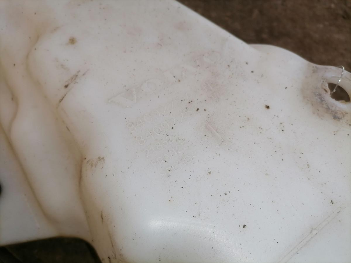 Volvo Windscreen washer fluid tank 84092257 - מגב עבור משאית: תמונה 5 Volvo Windscreen washer fluid tank 84092257 - מגב עבור משאית: תמונה 5