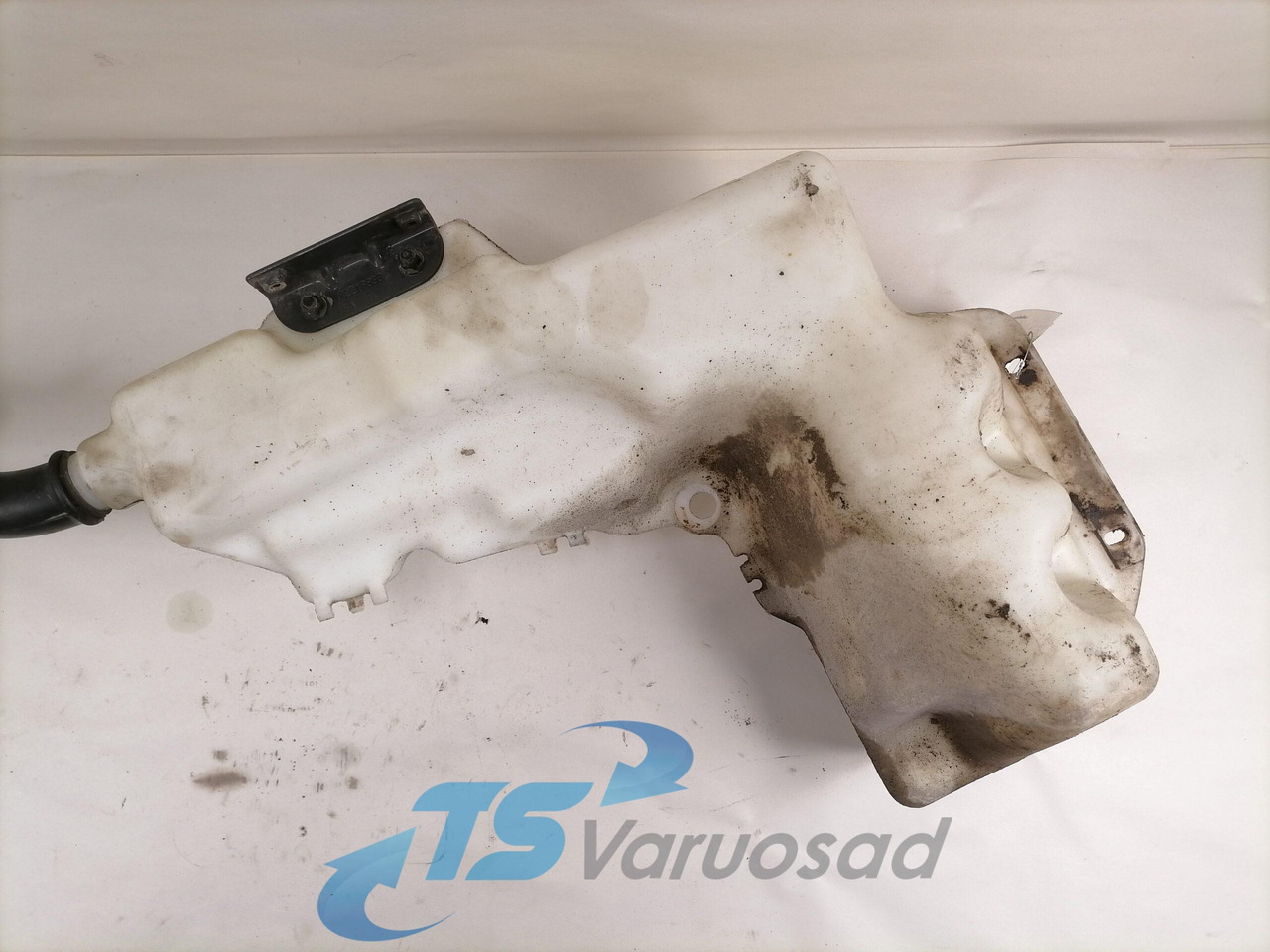 Volvo Windscreen washer fluid tank 84092259 - מגב עבור משאית: תמונה 5 Volvo Windscreen washer fluid tank 84092259 - מגב עבור משאית: תמונה 5