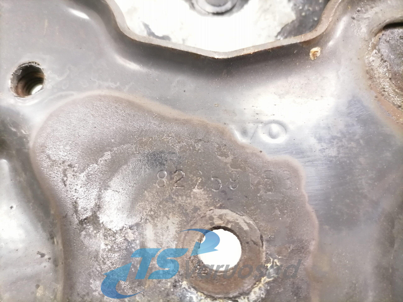Volvo light bracket 82259153 - אורות/ תאורה עבור משאית: תמונה 2 Volvo light bracket 82259153 - אורות/ תאורה עבור משאית: תמונה 2