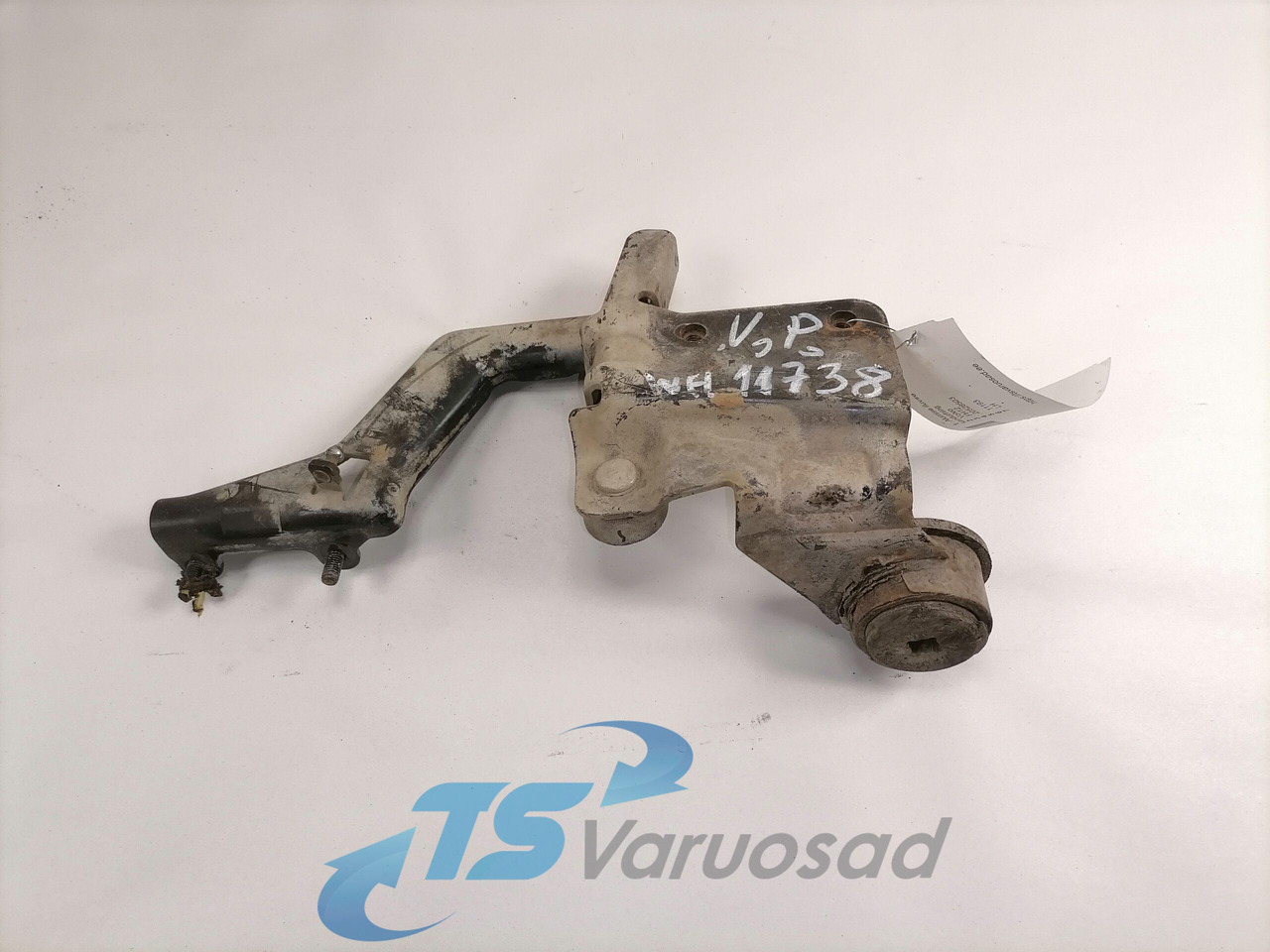 Volvo lower grille carrier hinge 20528503 - גריל עבור משאית: תמונה 1 Volvo lower grille carrier hinge 20528503 - גריל עבור משאית: תמונה 1