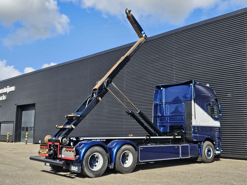 DAF XF 530 SSC 6x2 VDL HOOKLIFT 660 cm - משאית הרמת וו: תמונה 2 DAF XF 530 SSC 6x2 VDL HOOKLIFT 660 cm - משאית הרמת וו: תמונה 2