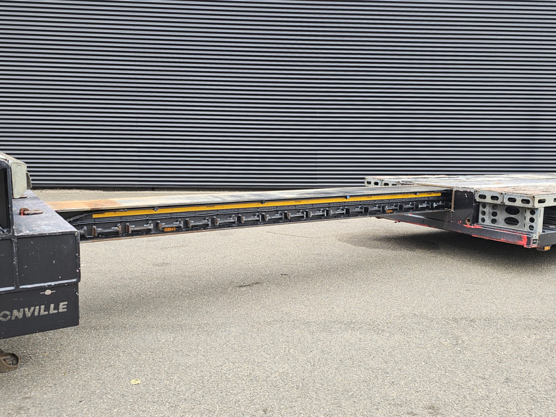 Faymonville MULTIMAX - EXTENDABLE / HYDR RAMP / WHEEL WELL / RADMULDEN - סמיטריילר עם מטען נמוך: תמונה 3 Faymonville MULTIMAX - EXTENDABLE / HYDR RAMP / WHEEL WELL / RADMULDEN - סמיטריילר עם מטען נמוך: תמונה 3