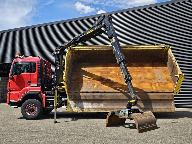 MAN TGS 33.480 6x6 / PALFINGER Z CRANE / 2 SIDE TIPPER - מזהיר, משאית מנוף: תמונה 2 MAN TGS 33.480 6x6 / PALFINGER Z CRANE / 2 SIDE TIPPER - מזהיר, משאית מנוף: תמונה 2