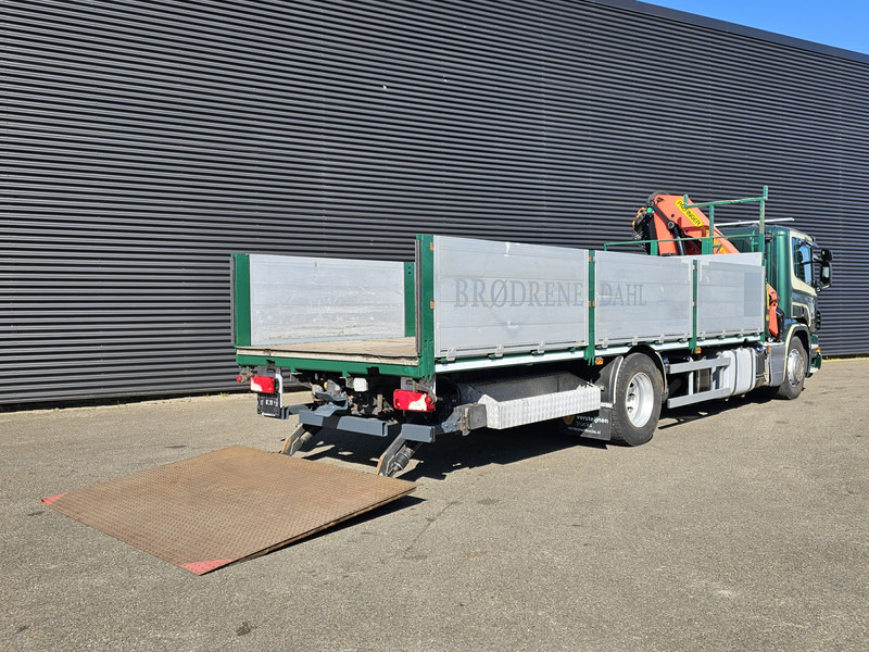 משאית צד נופל/ שטוחה, משאית מנוף Scania P320 4x2 / PALFINGER 14TM / CRANE/KRAN/GRUE: תמונה 10