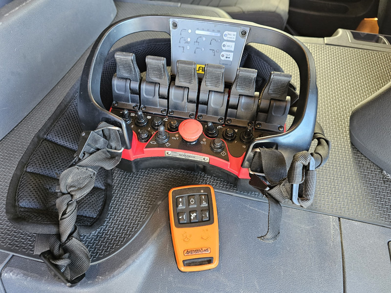 Scania P320 4x2 / PALFINGER 14TM / CRANE/KRAN/GRUE - משאית צד נופל/ שטוחה, משאית מנוף: תמונה 5 Scania P320 4x2 / PALFINGER 14TM / CRANE/KRAN/GRUE - משאית צד נופל/ שטוחה, משאית מנוף: תמונה 5