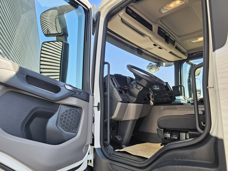 משאית צד נופל/ שטוחה, משאית מנוף Scania P410 6x2*4 / PALFINGER 35 tm CRANE + WINCH: תמונה 18