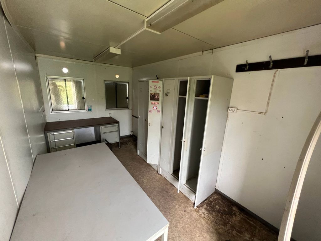 מערכת הרמת וו/ מעמיס דילוג Büro Container mit Heizung Licht Tisch Schränke: תמונה 8