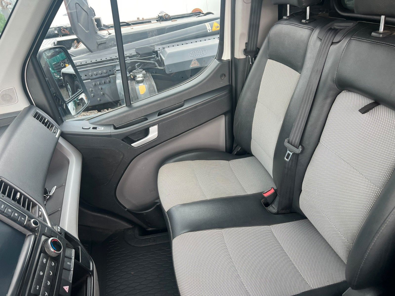 Hyundai H350 Kasten Kasten L3H2 Profi Kurz / Hoch - כלי רכב מסחרי עם לוח: תמונה 4 Hyundai H350 Kasten Kasten L3H2 Profi Kurz / Hoch - כלי רכב מסחרי עם לוח: תמונה 4