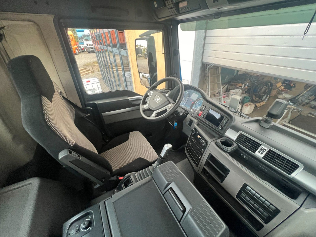 MAN 18.430 4X2 Meiller 3. Seitenkipper Top Zustand - מזהיר: תמונה 5 MAN 18.430 4X2 Meiller 3. Seitenkipper Top Zustand - מזהיר: תמונה 5