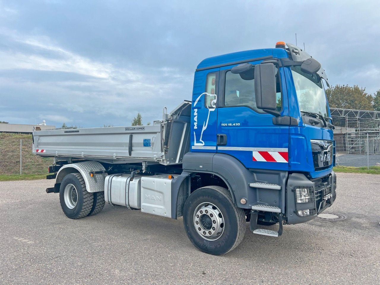 MAN 18.430 4X2 Meiller 3. Seitenkipper Top Zustand - מזהיר: תמונה 1 MAN 18.430 4X2 Meiller 3. Seitenkipper Top Zustand - מזהיר: תמונה 1