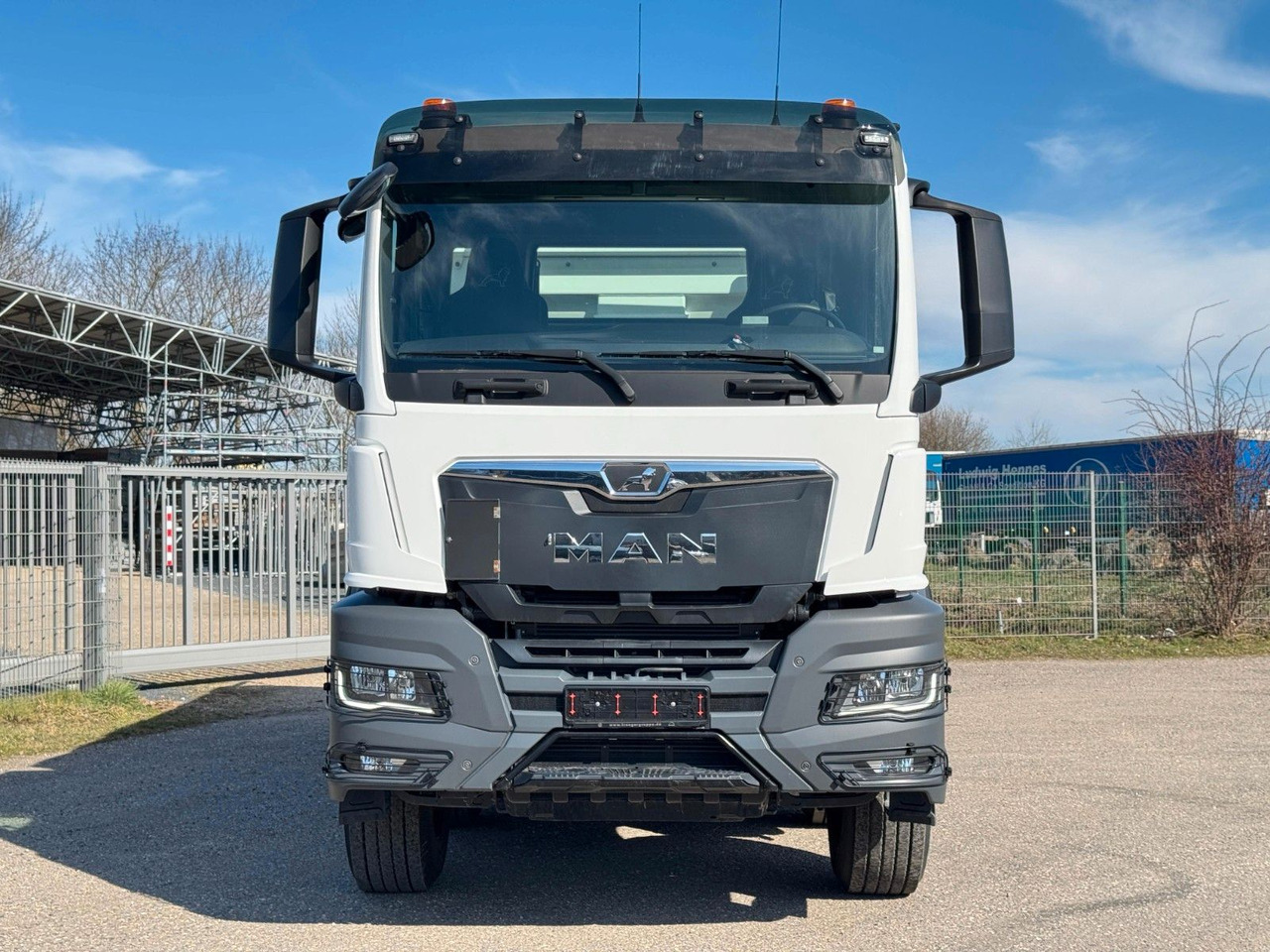 MAN 35.510 TGS Meiller P430 Thermomulde Top Zustand! - מזהיר: תמונה 4 MAN 35.510 TGS Meiller P430 Thermomulde Top Zustand! - מזהיר: תמונה 4