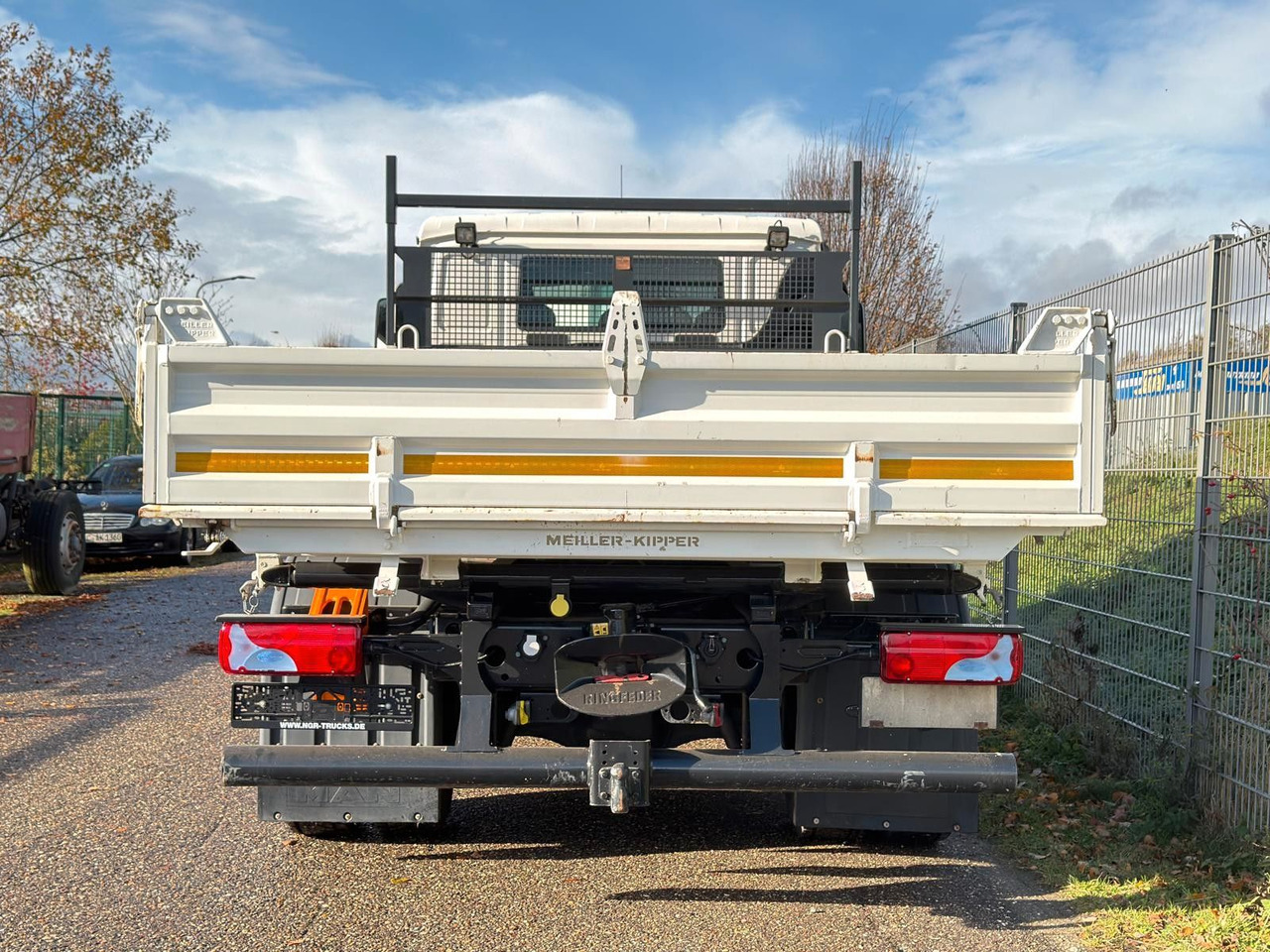 כלי רכב מסחרי מזהיר MAN 8.220 4x2 Meiller 3S. Kipper | TOP Zustand!: תמונה 9 כלי רכב מסחרי מזהיר MAN 8.220 4x2 Meiller 3S. Kipper | TOP Zustand!: תמונה 9