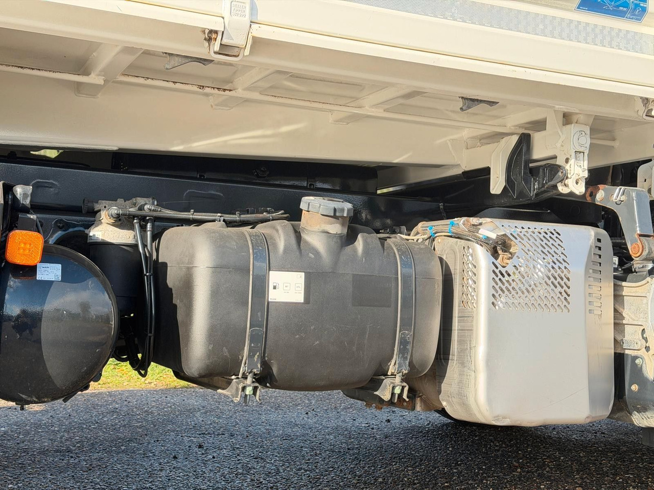 כלי רכב מסחרי מזהיר MAN 8.220 4x2 Meiller 3S. Kipper | TOP Zustand!: תמונה 7 כלי רכב מסחרי מזהיר MAN 8.220 4x2 Meiller 3S. Kipper | TOP Zustand!: תמונה 7