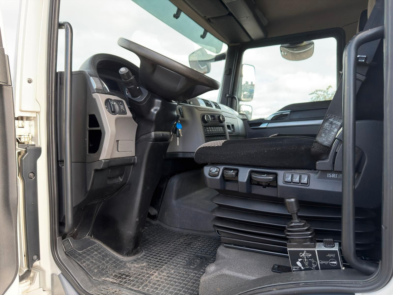 כלי רכב מסחרי מזהיר MAN 8.220 4x2 Meiller 3S. Kipper | TOP Zustand!: תמונה 16 כלי רכב מסחרי מזהיר MAN 8.220 4x2 Meiller 3S. Kipper | TOP Zustand!: תמונה 16